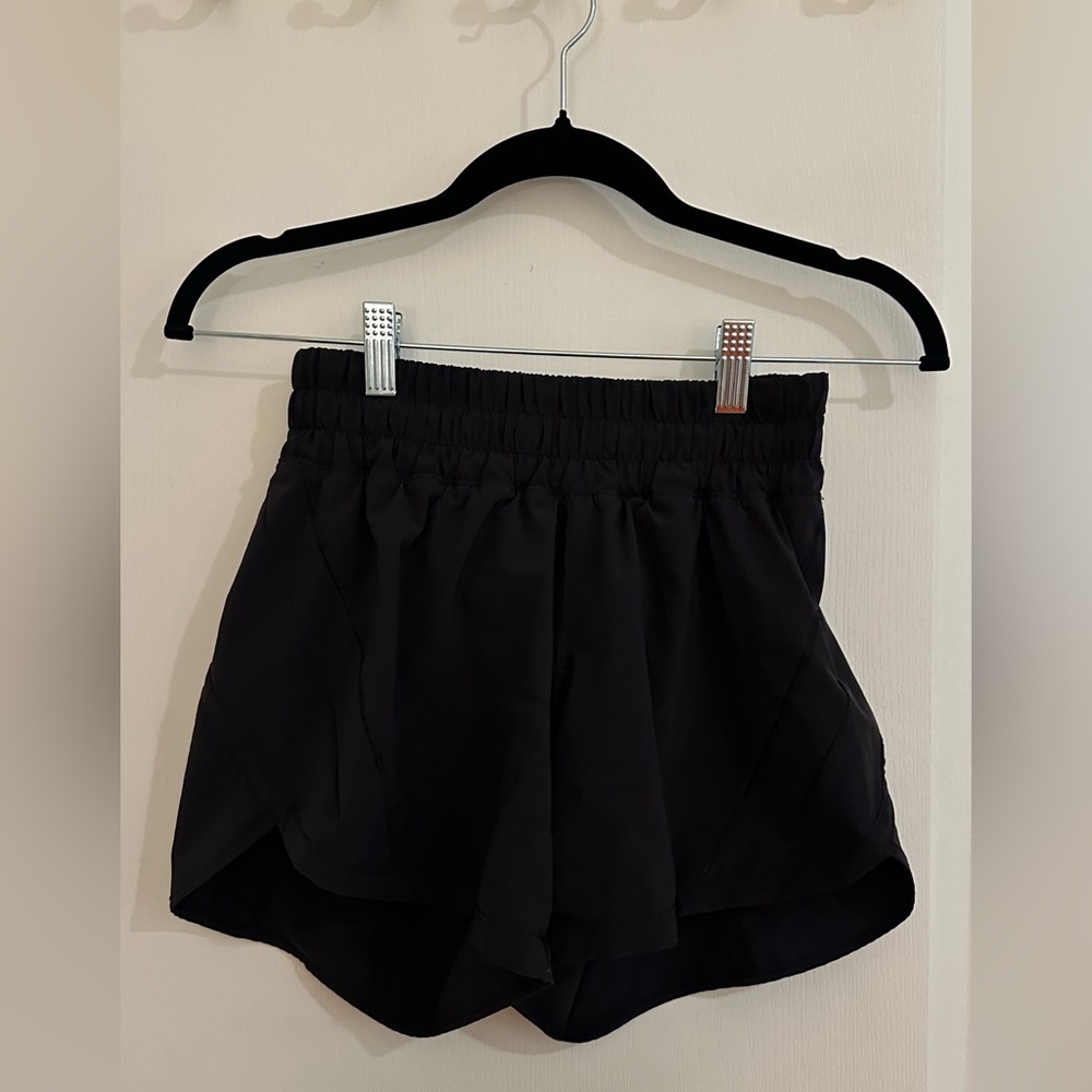 LULULEMON Track That High Waisted Lined Shorts 5” in Black Size 4